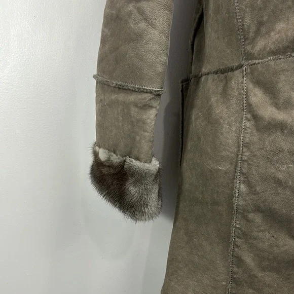 Manzoni24 Gray Shearling Lamb Jacket with dyed mink - Picture 6 of 10